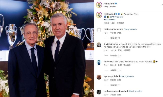 他扒开我的内裤把舌头伸进