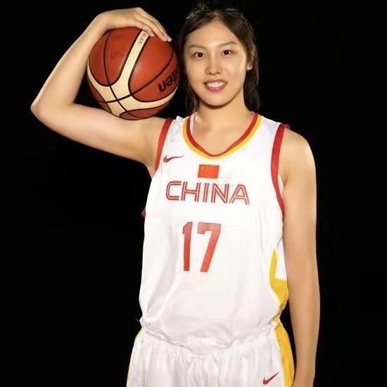 强伦女教师3伦理